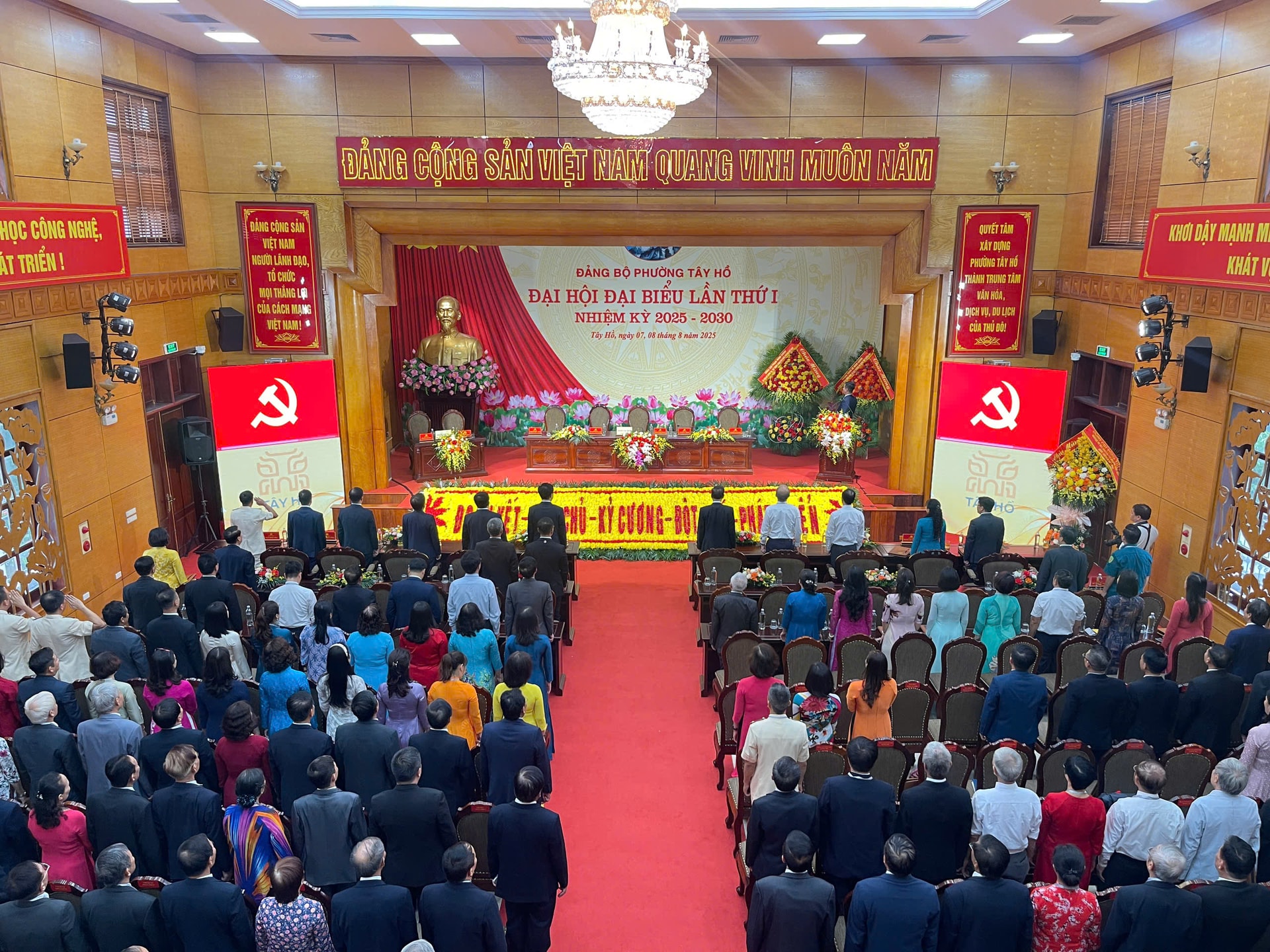 Quang cảnh phiên trù bị, đại hội đại biểu lần thứ nhất phường Tây Hồ, nhiệm kỳ 2025-2030. Ảnh: Nguyên Anh