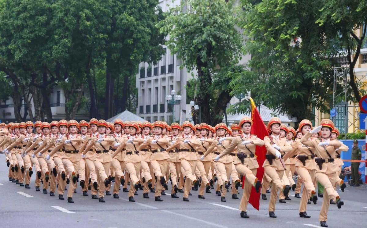 Công an Hà Nội tổng duyệt sự kiện trọng đại, khẳng định sức mạnh chính quy, tinh nhuệ