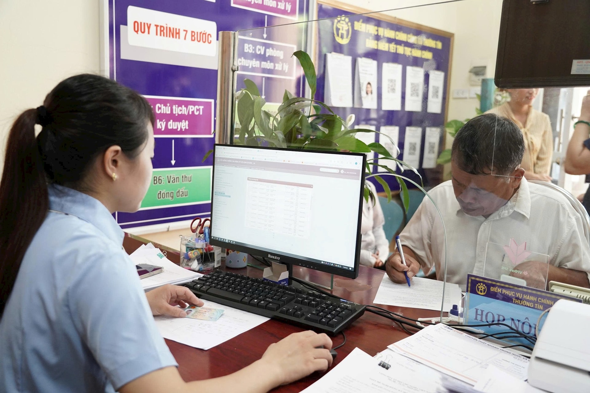 Sau hơn một tháng chính quyền địa phương hai cấp đi vào hoạt động, xã Thường Tín xuất sắc đứng ở vị trí số 1 trên tổng số 126 xã.
