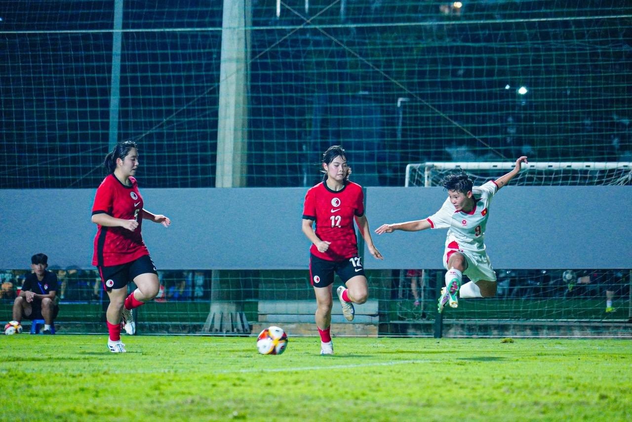 8-u20-nu-vn.jpeg