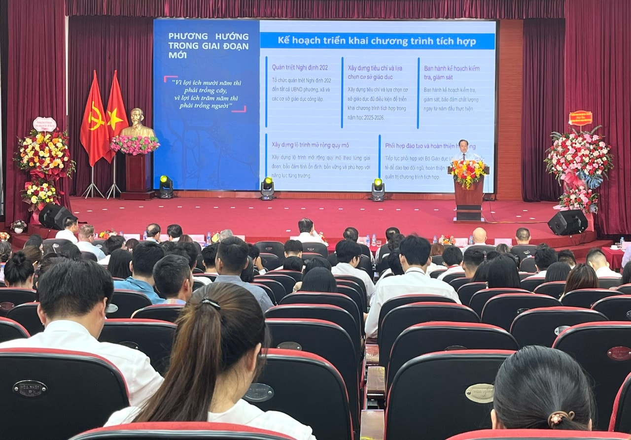 0908-tk-song-bang-quang-canh.jpg?w=1130