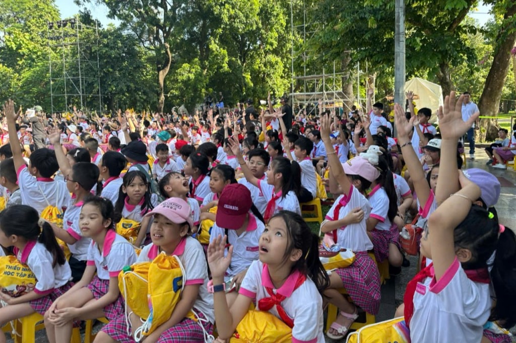 Đông đảo thiếu nhi tham gia ngày hội 
