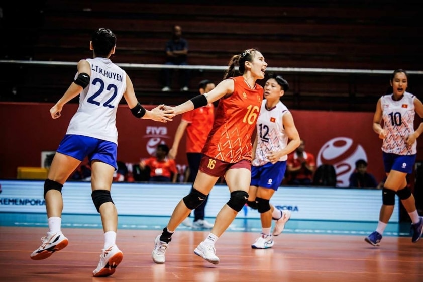 11-u21-vn2.jpeg
