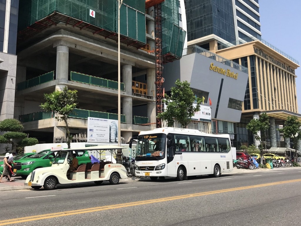 TP Đà Nẵng quy định mới về hoạt động xe điện 4 bánh chở khách du lịch (Ảnh: Đ.Minh)