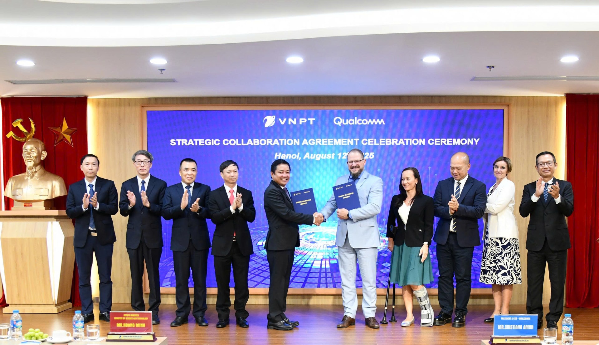 vnpt-qualcom.jpg