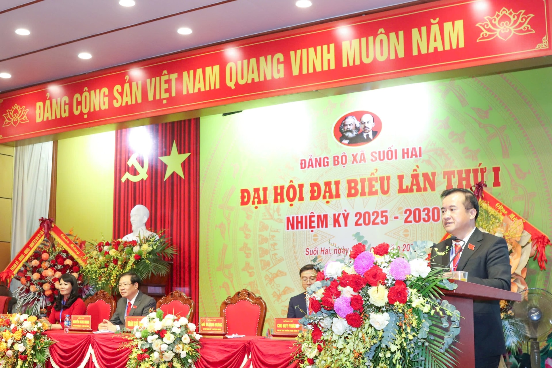 dai-hoi-suo-hai1.jpg