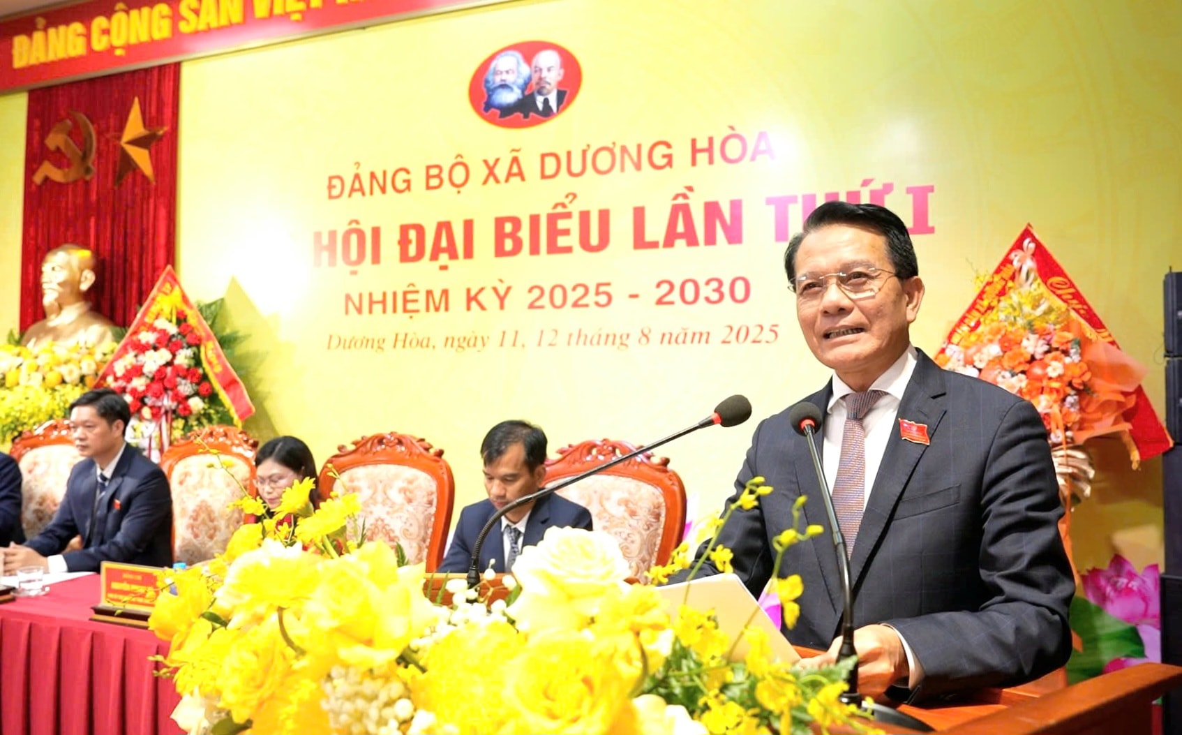 duong-hoag-a-q.jpg