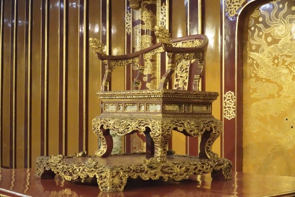 Ngai vàng triều Nguyễn được công nhận là Bảo vật quốc gia Việt Nam năm 2015 (Ảnh Đ.Minh) Ngai vàng triều Nguyễn được công nhận là Bảo vật quốc gia Việt Nam năm 2015 (Ảnh Đ.Minh)