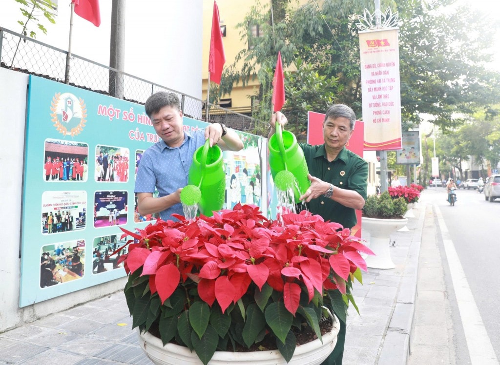 Tuyến phố nở hoa, môi trường thêm sạch đẹp