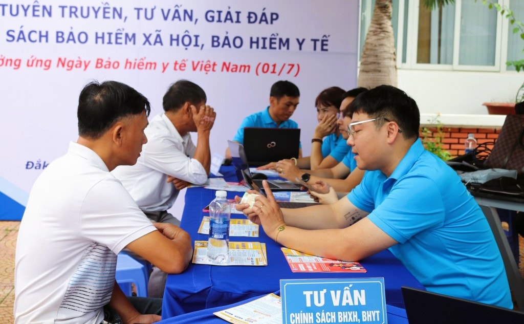 Đắk Lắk trở thành địa phương đi đầu cả nước trong việc hoàn thành 100% nhiệm vụ thành lập ban chỉ đạo thực hiện chính sách an sinh xã hội theo tinh thần chỉ đạo của Chính phủ.