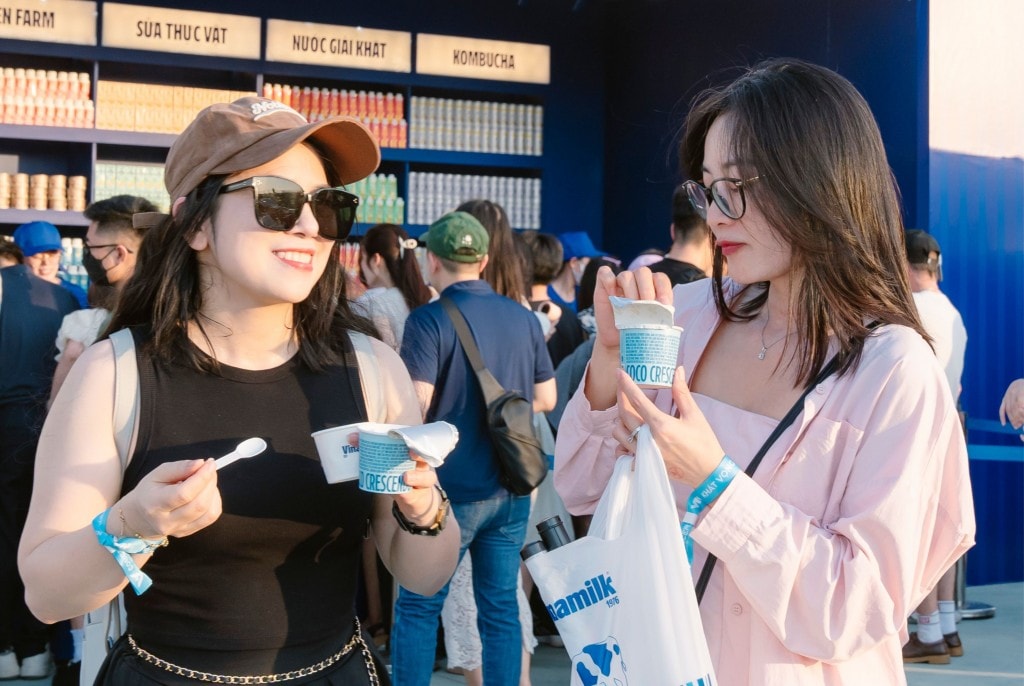 Nhìn lại những khoảnh khắc “cực cháy” của Vinamilk tại V-Concert và V-Fest cuối tuần qua Nhìn lại những khoảnh khắc “cực cháy” của Vinamilk tại V-Concert và V-Fest cuối tuần qua
