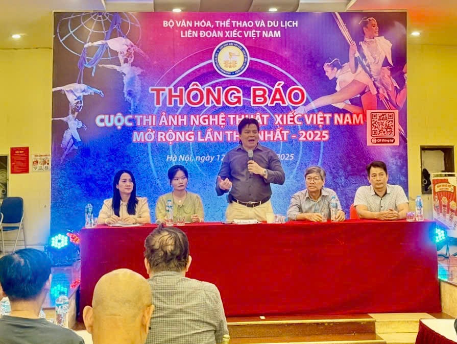 cuoc-thi-anh-xiec.jpg