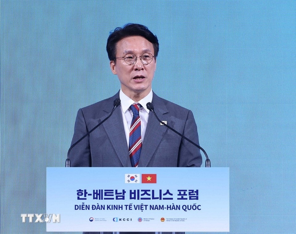 Thủ tướng Kim Min Seok cho rằng, Hàn Quốc và Việt Nam cần tiếp tục tăng cường xây dựng quan hệ lâu dài và mạnh mẽ hơn nữa; mong muốn mở rộng hợp tác toàn diện với Việt Nam - Ảnh: TTXVN Thủ tướng Kim Min Seok cho rằng, Hàn Quốc và Việt Nam cần tiếp tục tăng cường xây dựng quan hệ lâu dài và mạnh mẽ hơn nữa; mong muốn mở rộng hợp tác toàn diện với Việt Nam - Ảnh: TTXVN