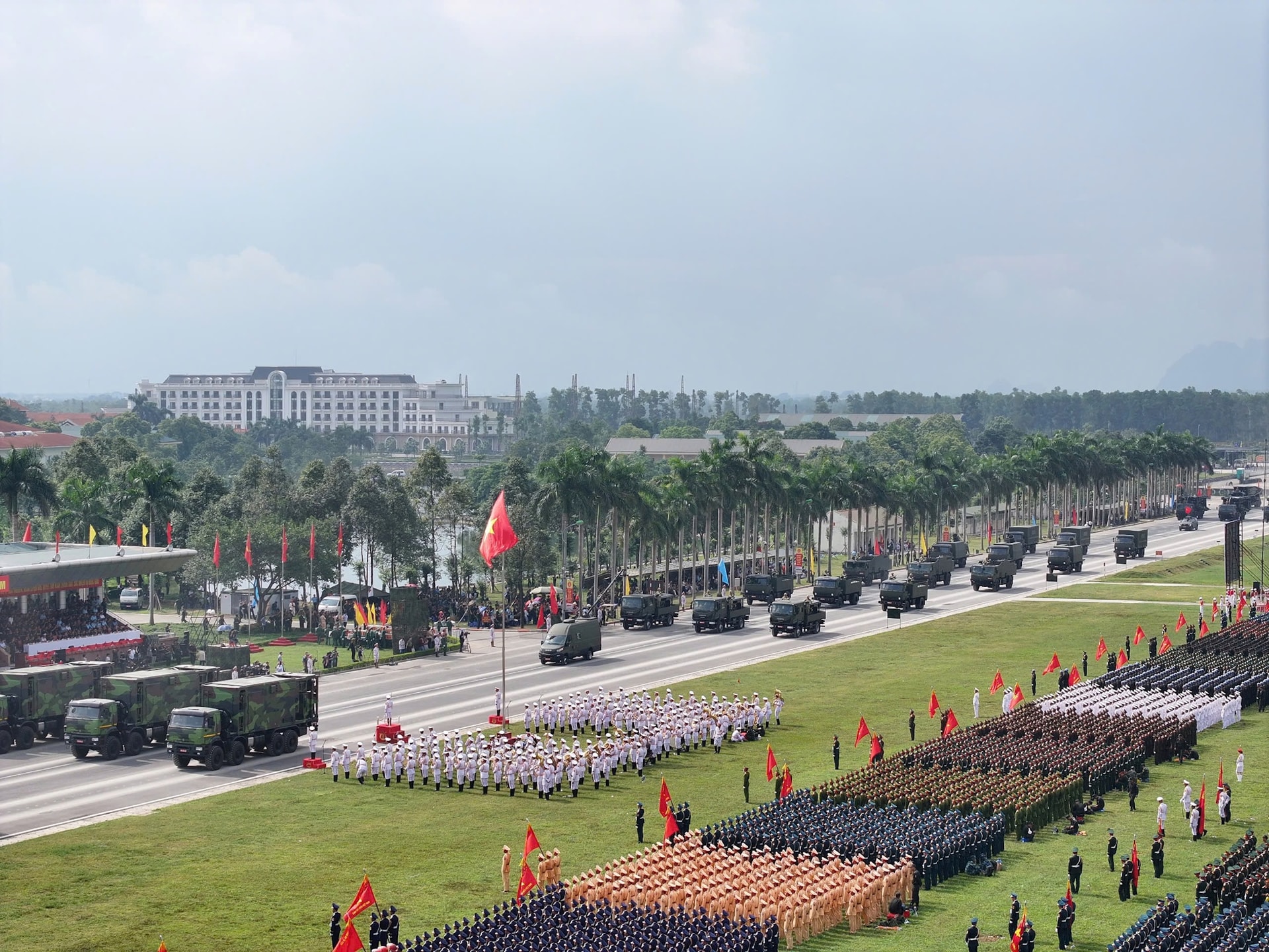 cac-luc-luong-tham-gia-tong-hop-luyen..jpg