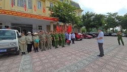 Ra quân giữ gìn trật tự, mỹ quan đô thị phường Đông Ngạc