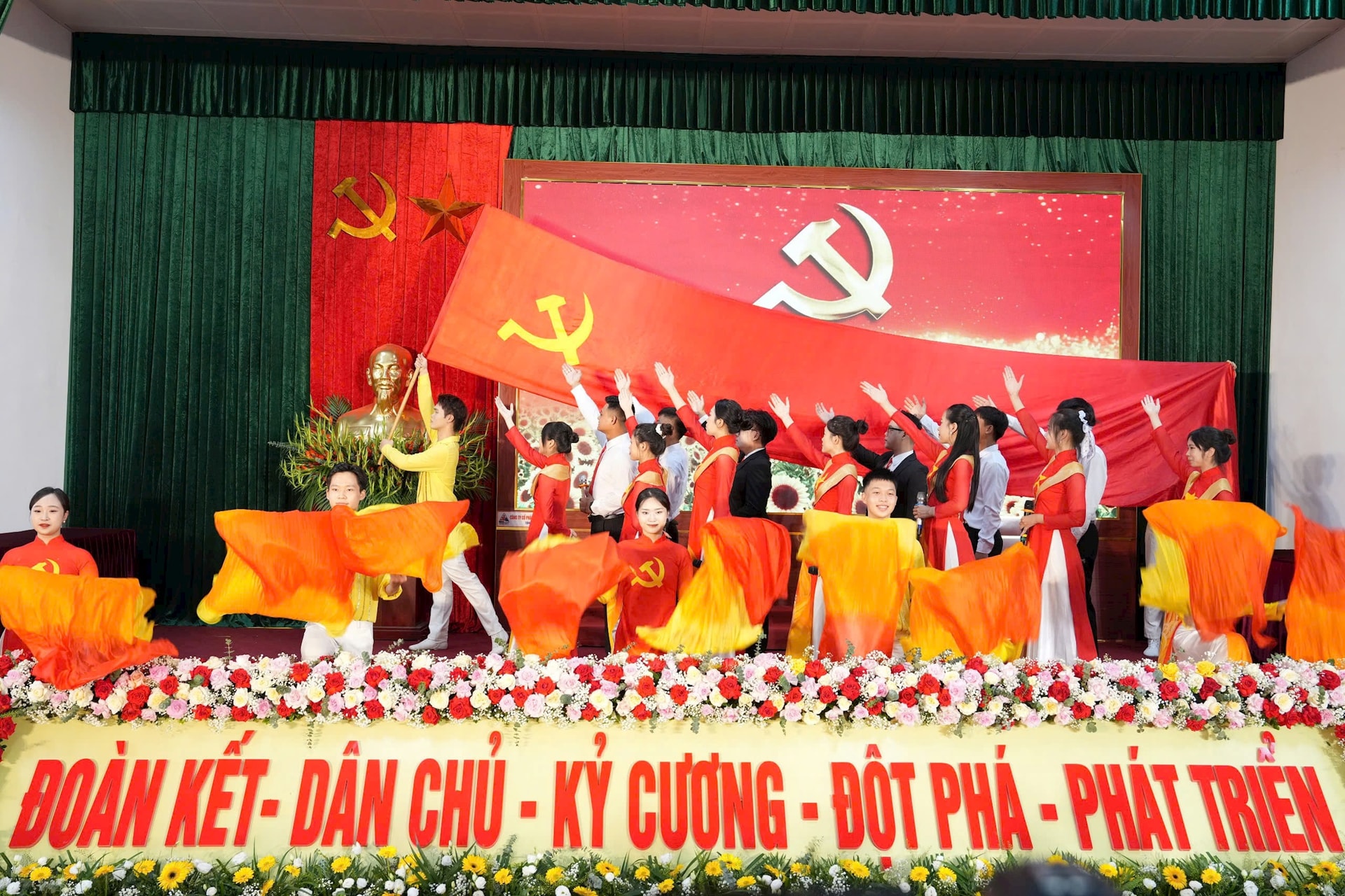 van-nghe-tam-hung.jpg