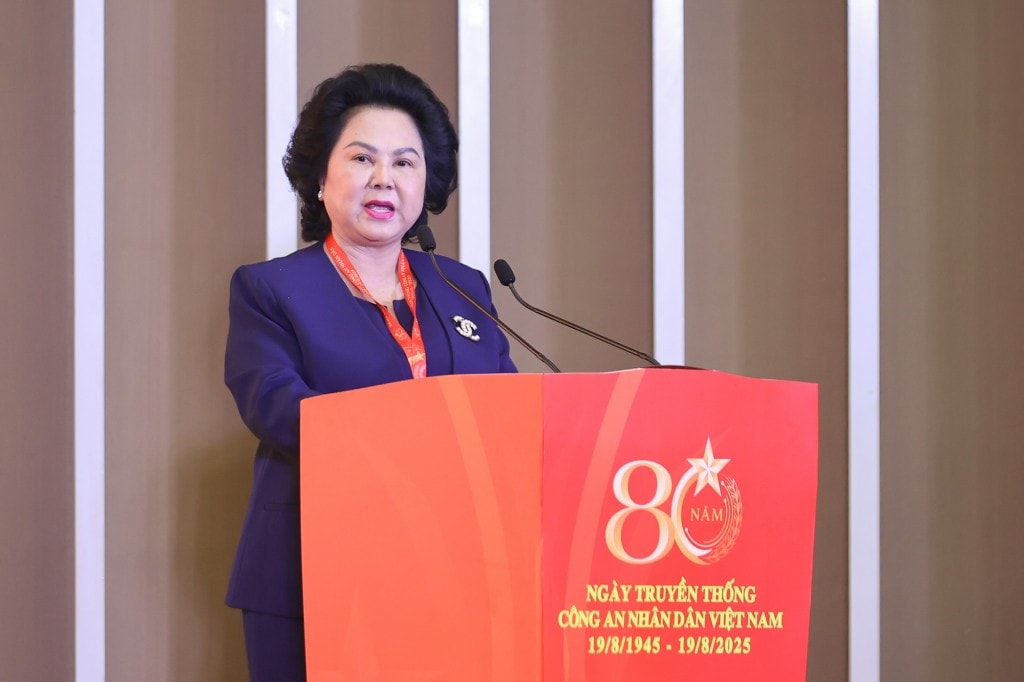 Bà Lý Kim Chi, Phó Chủ tịch Hiệp hội Doanh nghiệp TPHCM phát biểu tại diễn đàn - Ảnh: VGP/Nhật Bắc