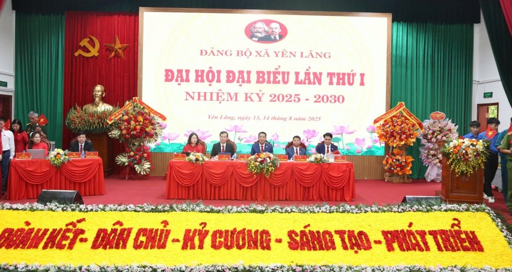 Đoàn Chủ tịch Đại hội đại biểu xã Yên Lãng (Hà Nội) lần thứ nhất, nhiệm kỳ 2025-2030 Đoàn Chủ tịch Đại hội đại biểu xã Yên Lãng (Hà Nội) lần thứ nhất, nhiệm kỳ 2025-2030