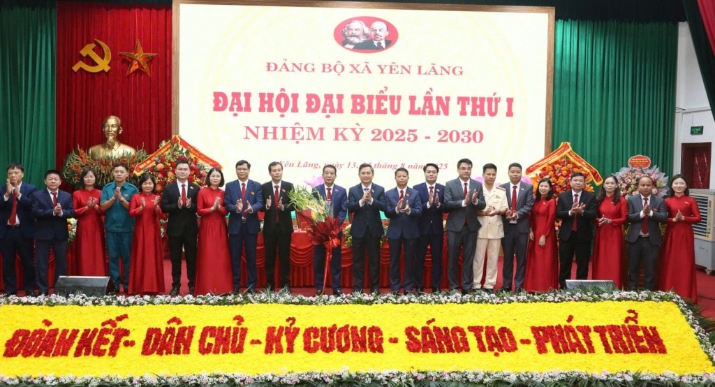 Bước vào kỷ nguyên mới với tầm nhìn chiến lược, khát vọng vươn cao Bước vào kỷ nguyên mới với tầm nhìn chiến lược, khát vọng vươn cao
