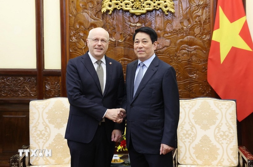 chu-tich-nuoc-luong-cuong-tiep-dai-su-phan-lan.jpg