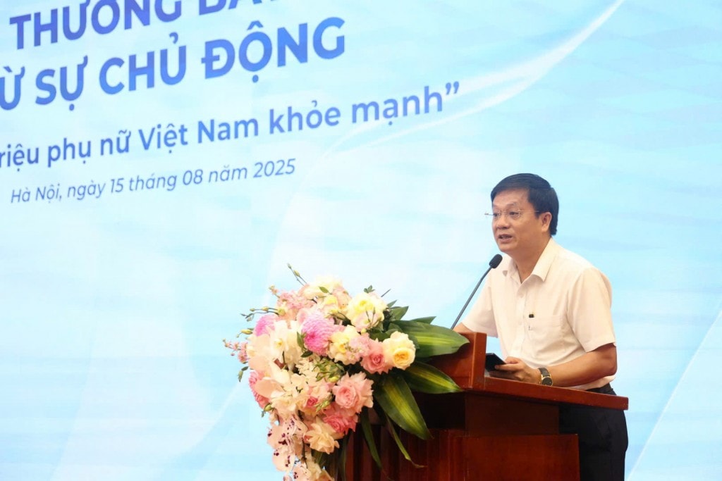 Nhà báo Hồ Minh Chiến - Tổng Biên tập Tạp chí Gia đình Việt Nam phát biểu tại sự kiện Nhà báo Hồ Minh Chiến - Tổng Biên tập Tạp chí Gia đình Việt Nam phát biểu tại sự kiện