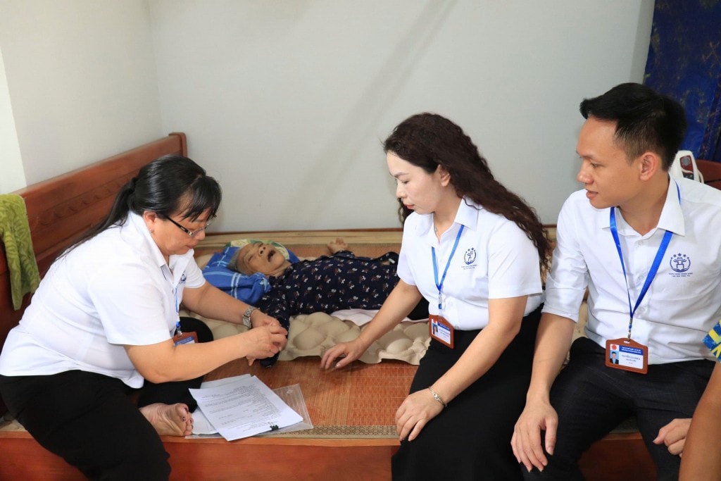 Cán bộ xã Phú Nghĩa