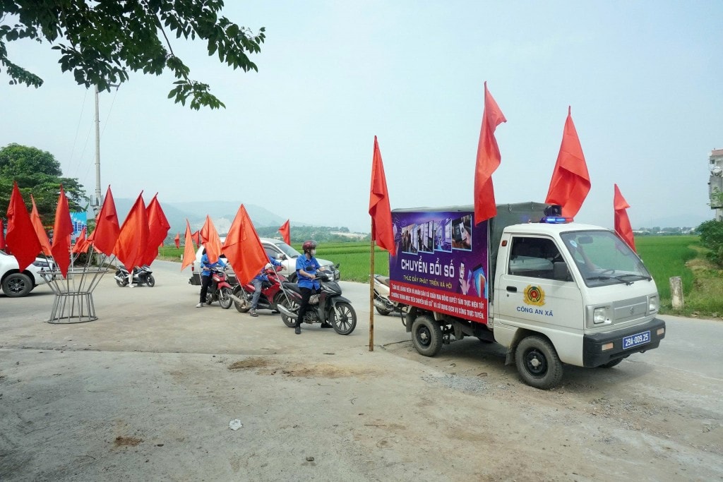 Tổ lưu động chuyển đổi số