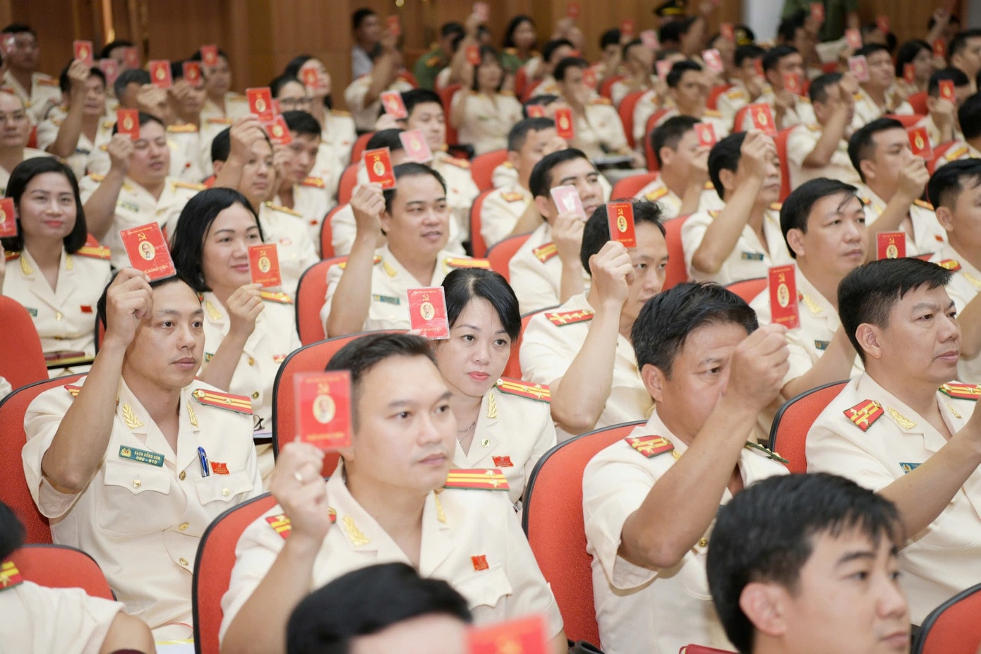 Bộ Tư lệnh Cảnh vệ được phong tặng danh hiệu Anh hùng Lực lượng vũ trang Nhân dân lần thứ ba