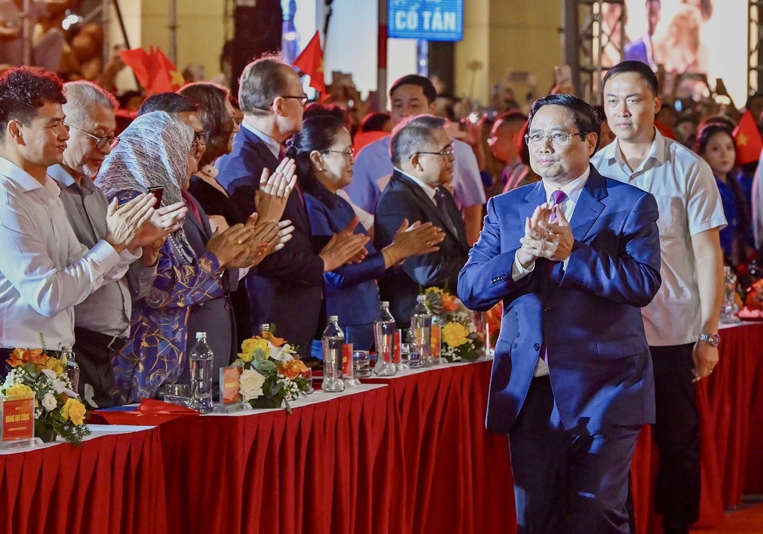 Thủ tướng Phạm Minh Chính dự chương trình nghệ thuật Hà Nội - Từ mùa thu lịch sử năm 1945