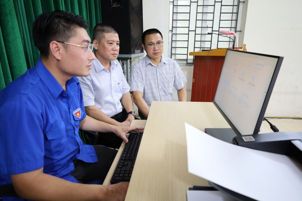 Một trong 10 bộ máy tính, máy in được phường trang bị cho các tổ chuyển đổi số cộng đồng đang phát huy hiệu quả tích cực