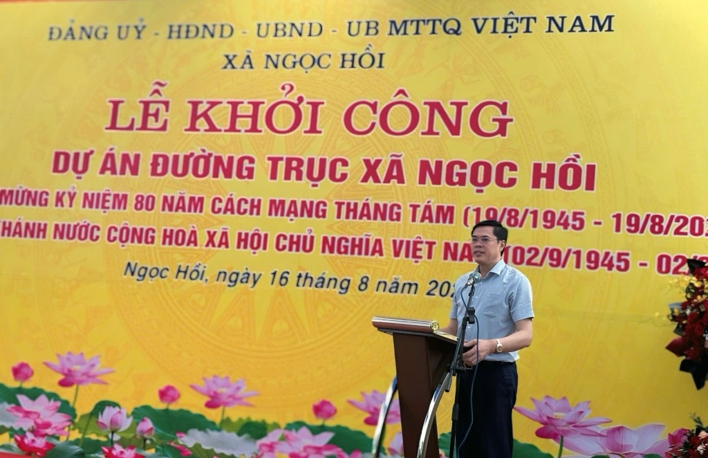 đồng chí Nguyễn Xuân Phong – Bí thư Đảng ủy, Chủ tịch HĐND xã Ngọc Hồi 