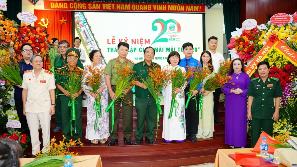 Ra mắt Hội đồng Quản lý và Điều hành CLB “Mãi mãi tuổi 20” nhiệm kỳ mới (2025 - 2028) ra mắt cộng đồng tại lễ kỉ niệm Ra mắt Hội đồng Quản lý và Điều hành CLB “Mãi mãi tuổi 20” nhiệm kỳ mới (2025 - 2028) ra mắt cộng đồng tại lễ kỉ niệm