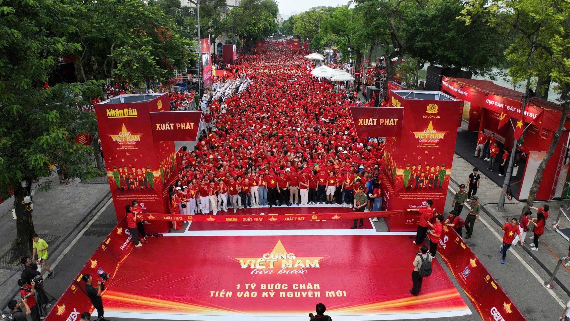 Hơn 1 triệu người cùng tham gia chương trình đi bộ toàn quốc “Cùng Việt Nam tiến bước”
