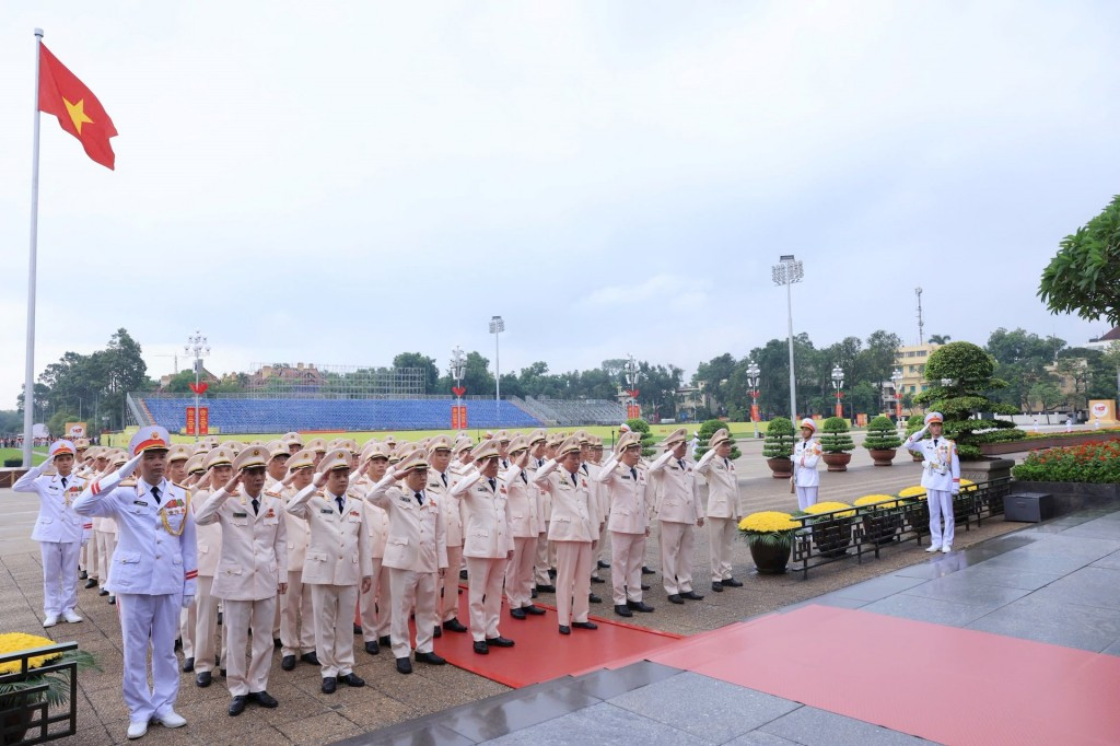 Lãnh đạo Đảng, Nhà nước tưởng nhớ công lao Chủ tịch Hồ Chí Minh Lãnh đạo Đảng, Nhà nước tưởng nhớ công lao Chủ tịch Hồ Chí Minh