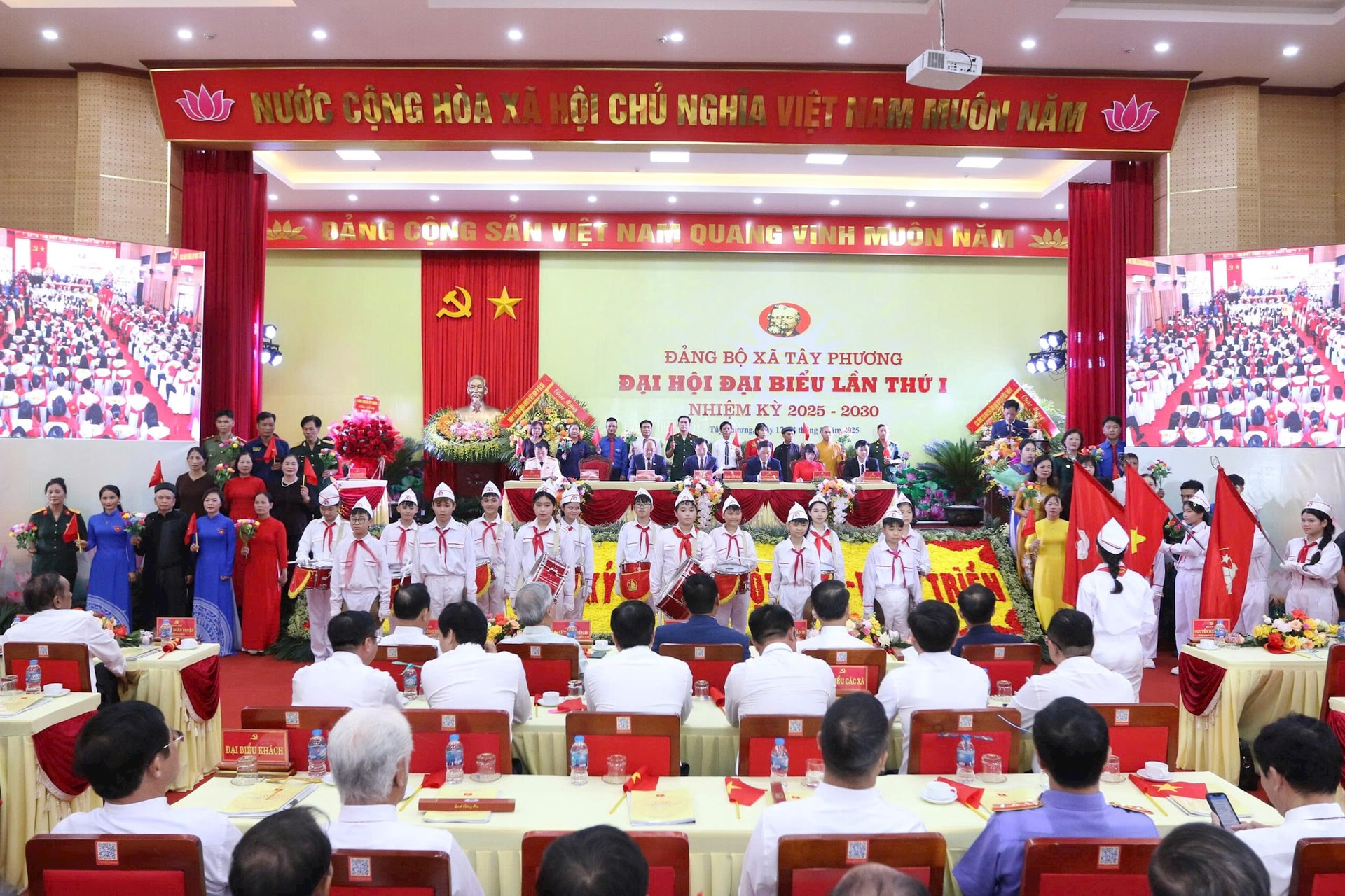 tay-phuong-1.jpg