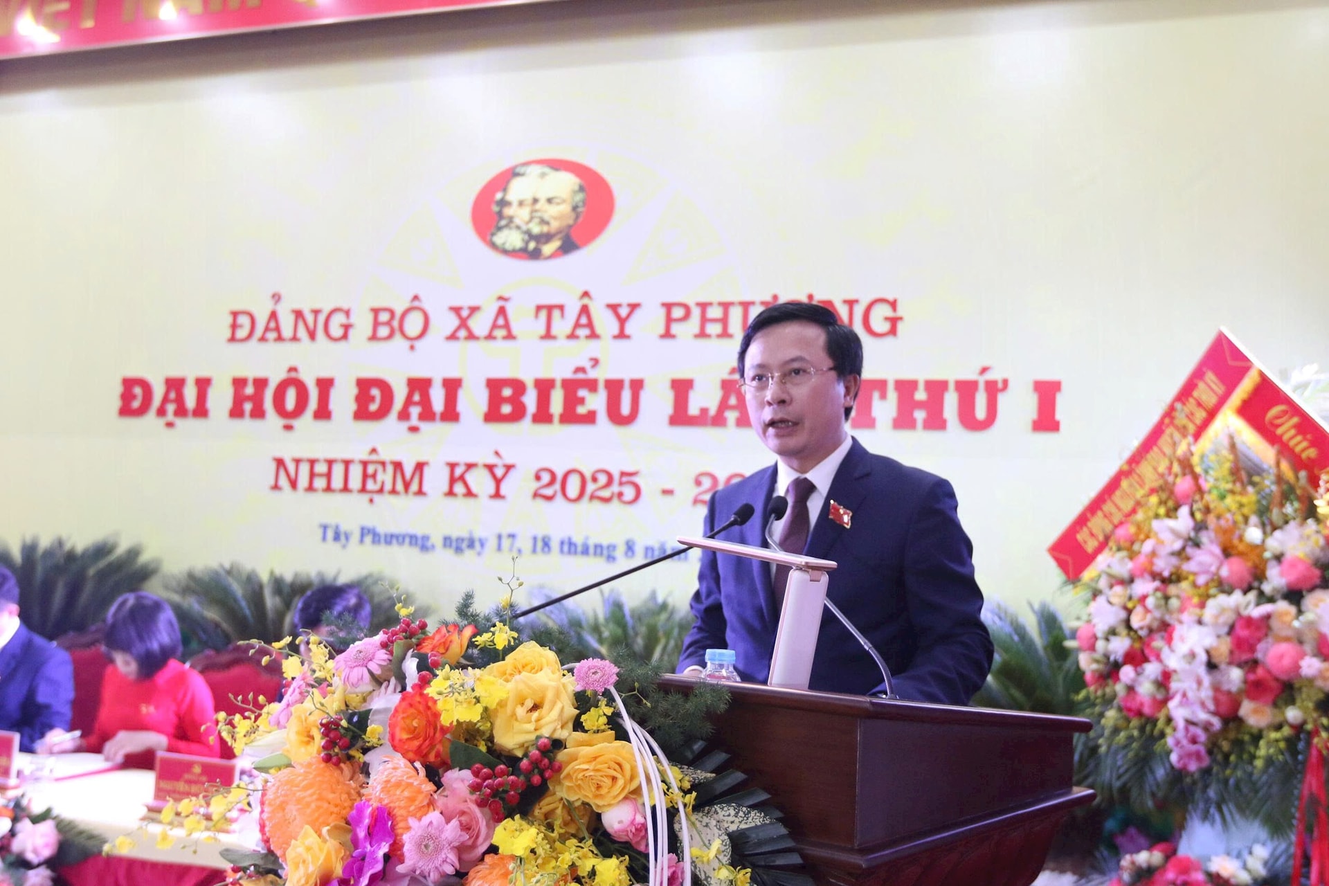 tay-phuong-3.jpg