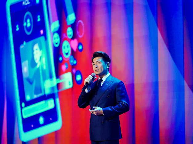 Ông Đỗ Quang Vinh tham luận tại hội nghị sáng nay 18-8. Ảnh: BTC