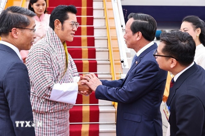 quoc-vuong-bhutan-tham-viet-nam-1.jpg