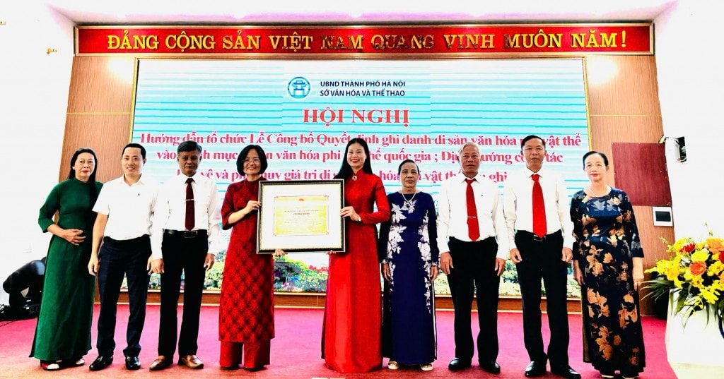 Việc ghi danh Di sản văn hóa phi vật thể quốc gia là tín hiệu vui với các di sản Việc ghi danh Di sản văn hóa phi vật thể quốc gia là tín hiệu vui với các di sản