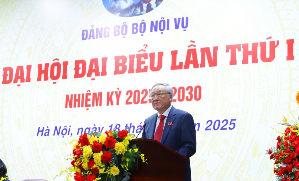 Phó Thủ tướng Thường trực Chính phủ Nguyễn Hòa Bình đánh giá cao công tác chuẩn bị Đại hội của Đảng bộ Bộ Nội vụ - Ảnh: VGP/Nguyễn Hoàng Phó Thủ tướng Thường trực Chính phủ Nguyễn Hòa Bình đánh giá cao công tác chuẩn bị Đại hội của Đảng bộ Bộ Nội vụ - Ảnh: VGP/Nguyễn Hoàng