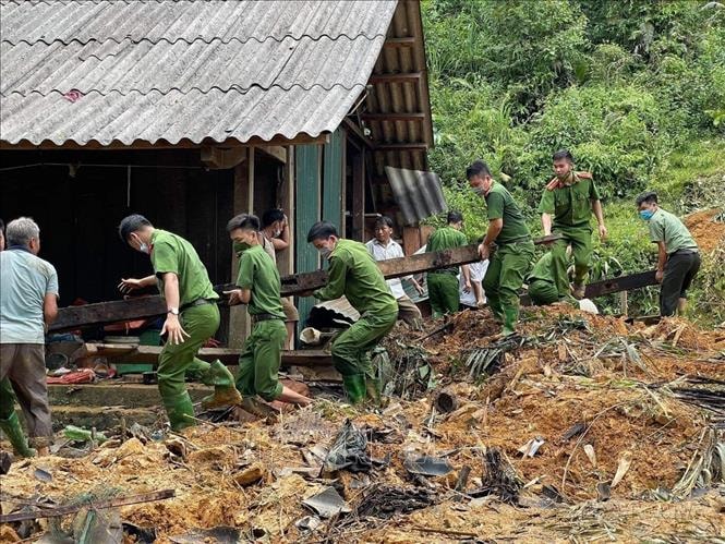 cdnmedia.baotintuc.vn-upload-yzmstsdtjb0m07hfj2ga-files-2025-08-01-_cong-an-180825-1.jpg