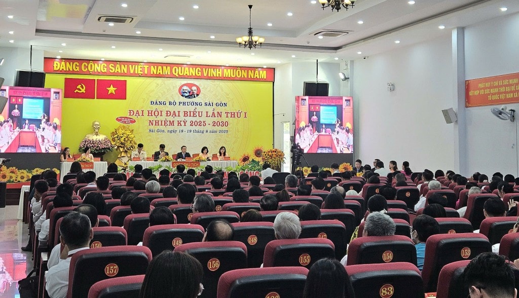 Quang cảnh đại hội
