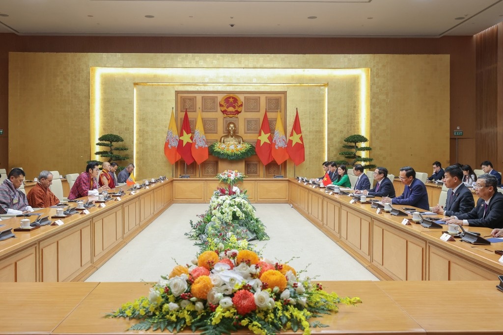 Thủ tướng đề nghị hai bên xem xét mở rộng hợp tác an ninh, chống tội phạm mạng; thúc đẩy hợp tác trong những lĩnh vực tiềm năng - Ảnh: VGP/Nhật Bắc Thủ tướng đề nghị hai bên xem xét mở rộng hợp tác an ninh, chống tội phạm mạng; thúc đẩy hợp tác trong những lĩnh vực tiềm năng - Ảnh: VGP/Nhật Bắc