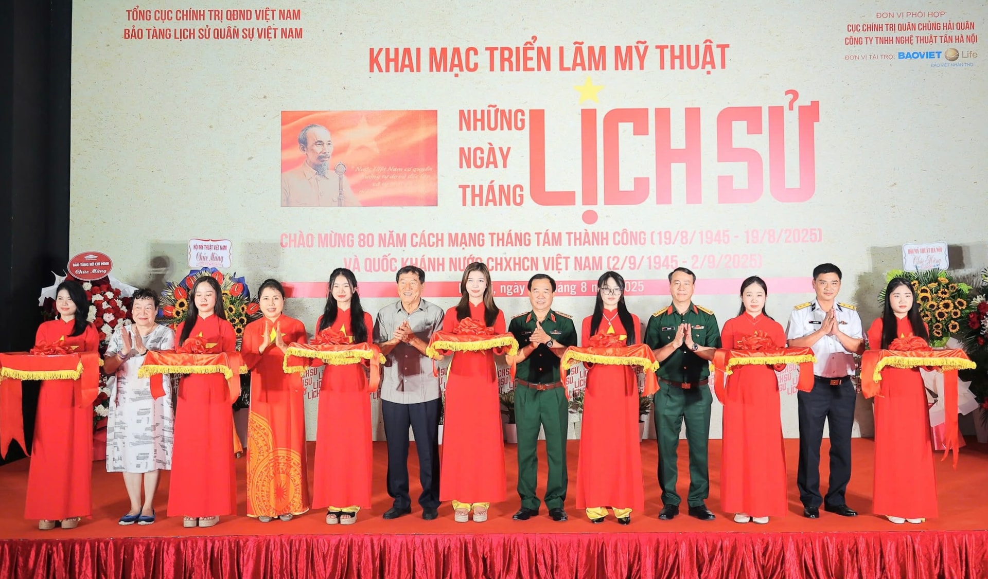 khai-mac-nhung-ngay-ls.jpeg