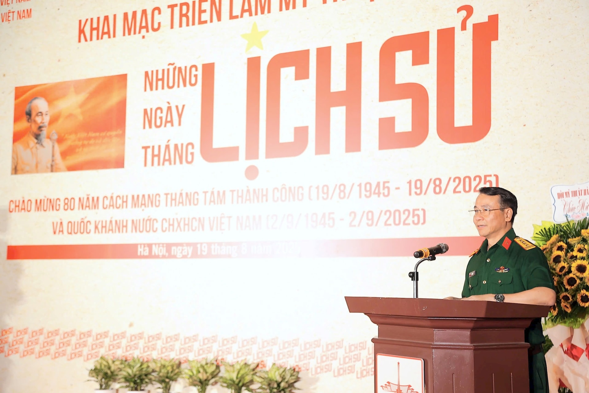 khai-mac-nhung-ngay-ls2.jpg