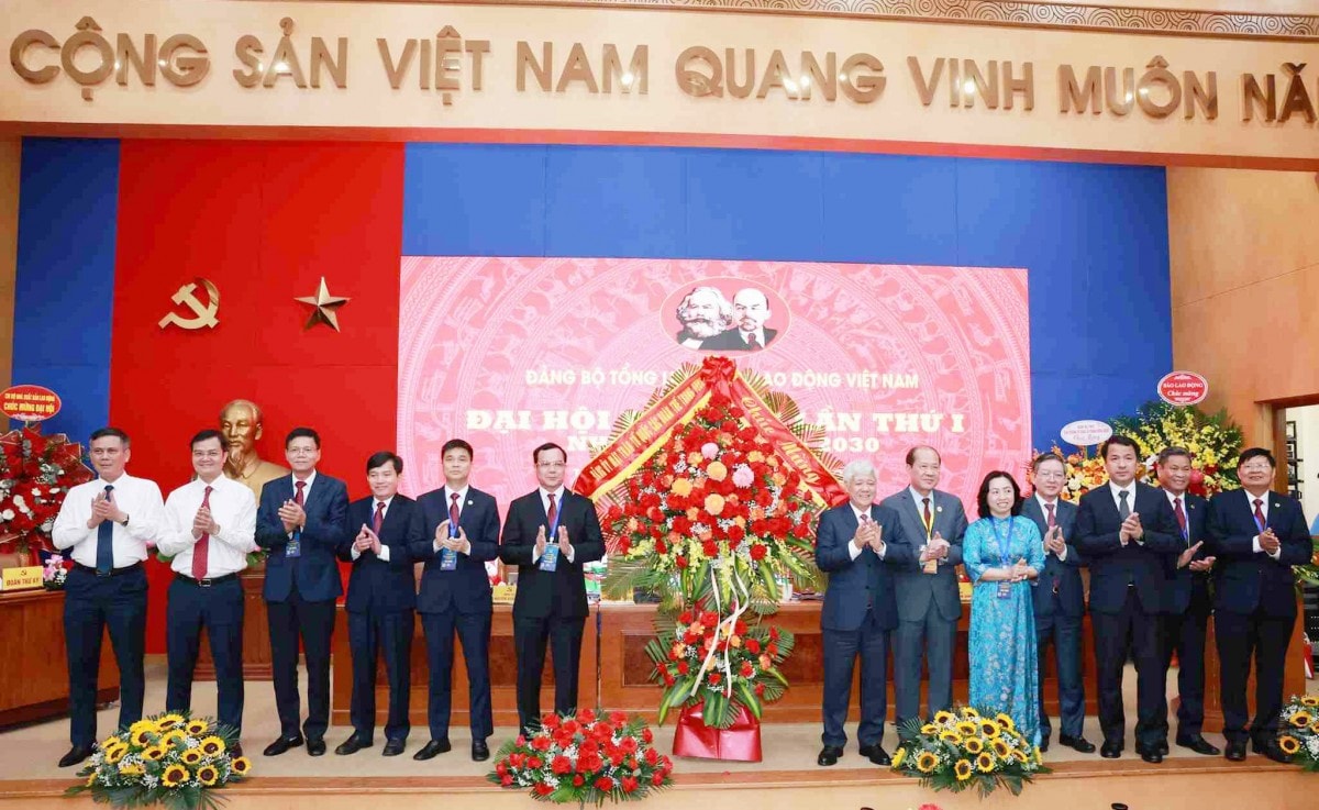 Đảng bộ Tổng LĐLĐ Việt Nam đổi mới tư duy, góp phần xây dựng giai cấp công nhân hiện đại, lớn mạnh