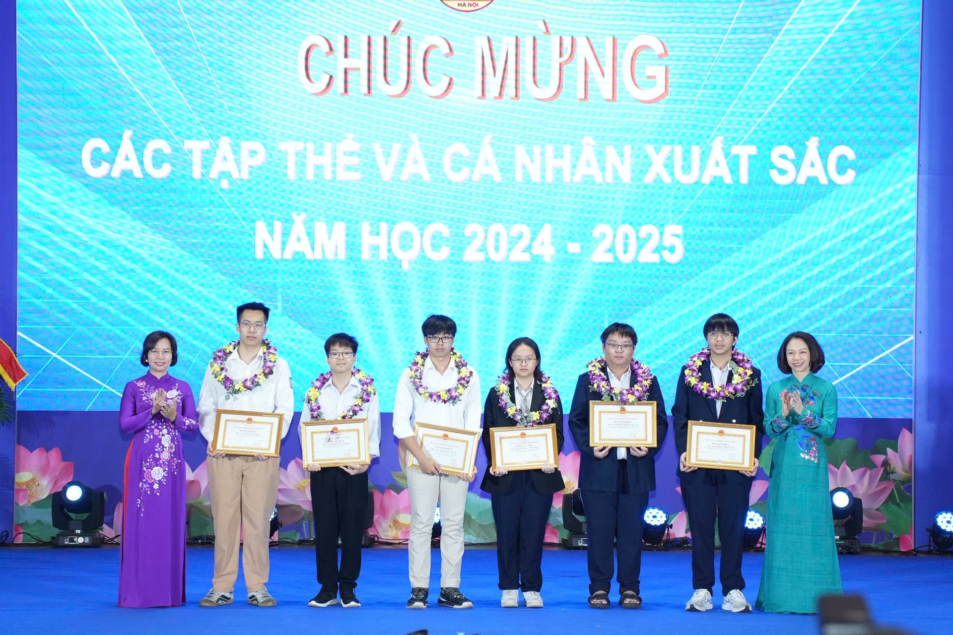 2008-tk-nam-hoc-hn7-tang-bk-cho-hs1.jpg