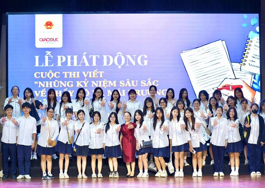 Đông đảo học sinh tham dự Lễ phát động Cuộc thi.