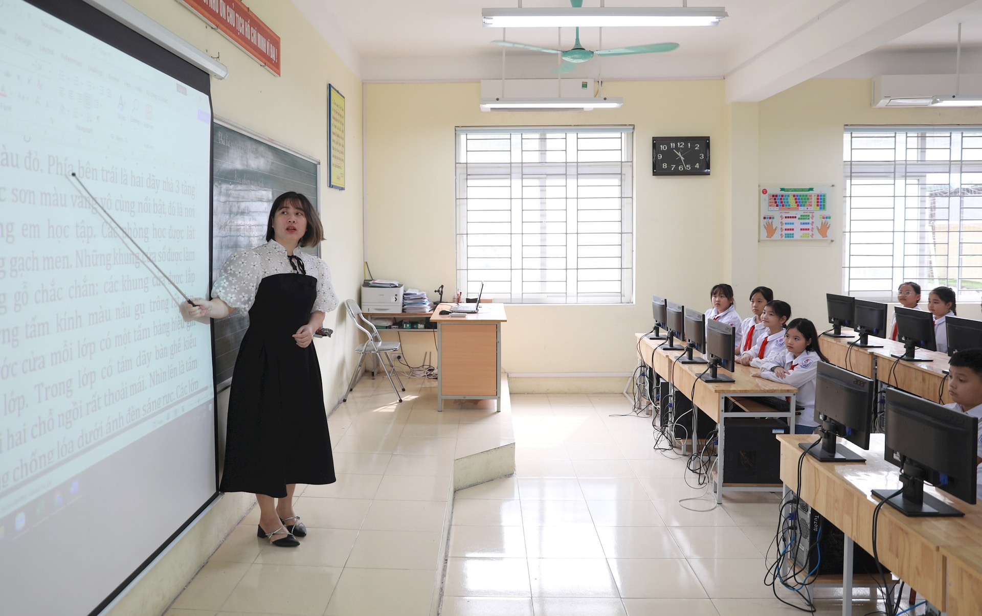 mot-tiet-hoc-cua-hoc-sinh-truong-tieu-hoc-tan-hoi-b-xa-o-dien-.-anh-quang-thai.jpg