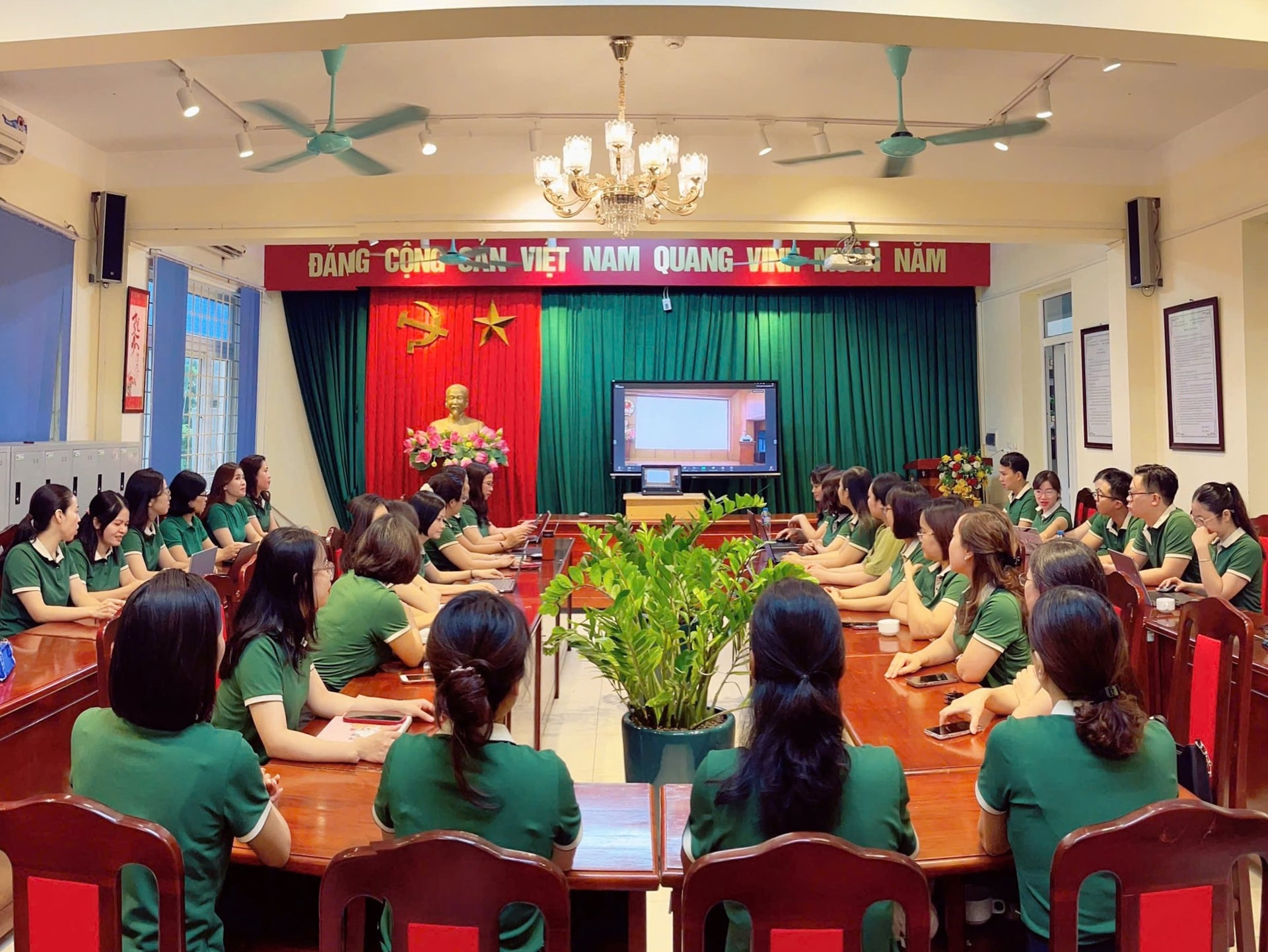 ngoc-ha2.jpg